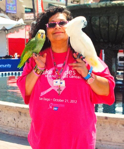 Alma with two birds