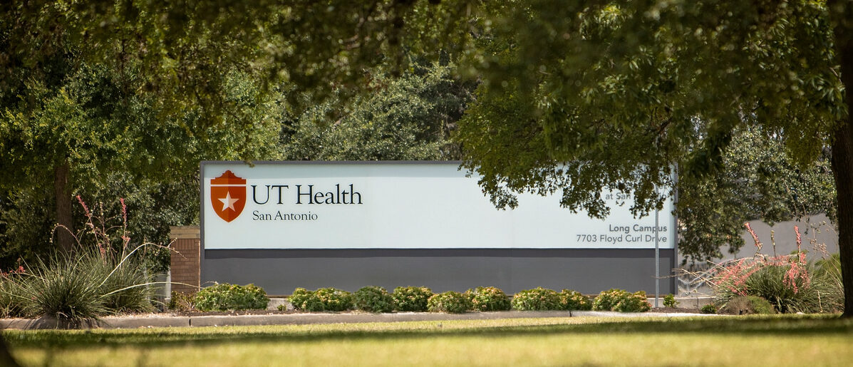 UT Health SA Campus Sign
